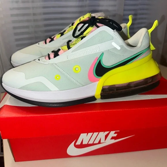 Barely Green/Black-Volt-Sunset Pulse- Size 10 - Picture 9 of 14